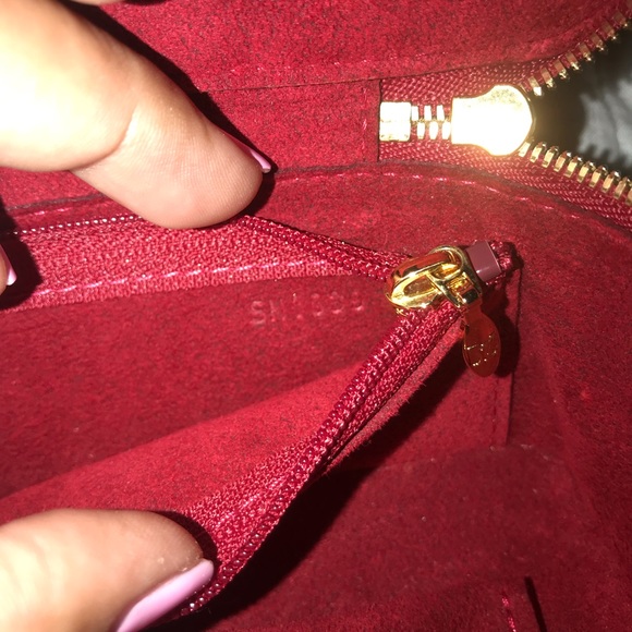 Louis Vuitton Monogram Vernis 45 Jewelry Case Clutch ( small ) - Picture 4 of 9